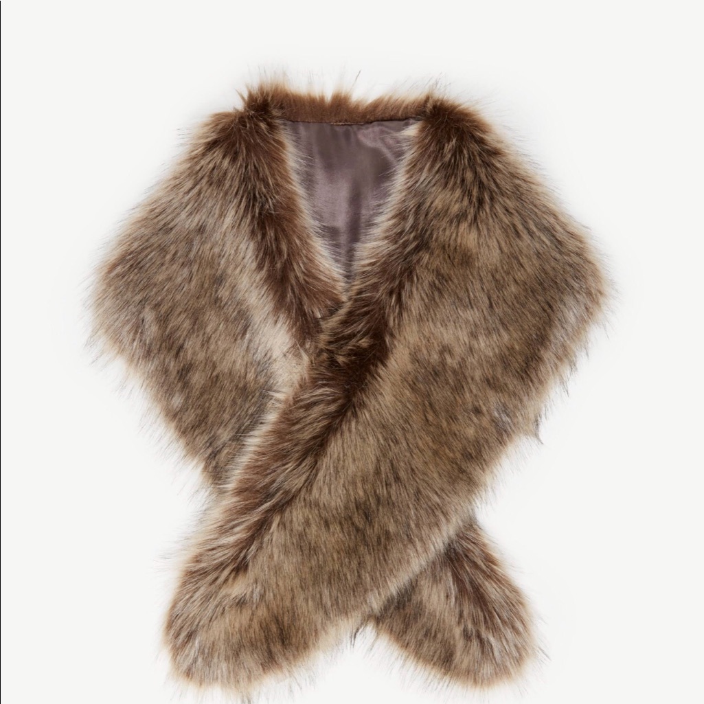 10 Brand New Fur Stolls